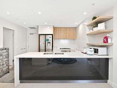 211 / 1 Cullen Close, Forest Lodge