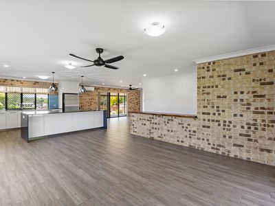 10-12 Mulligan Crescent, Elimbah