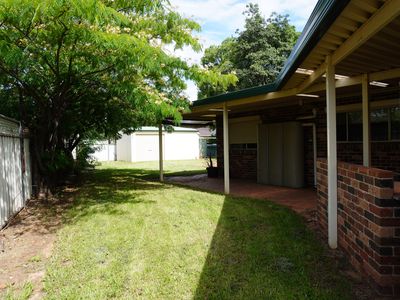 3 Oak Street, Forbes