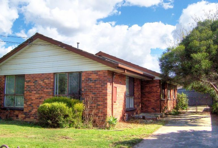 13 Murdo Road, Clayton