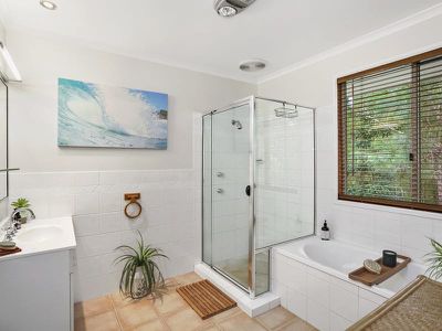 16 Bushranger Court, Cooroibah