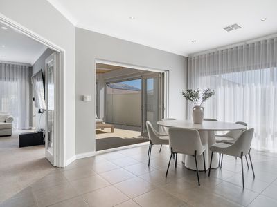 51 Mattingleys Approach, Burns Beach