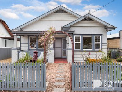 24 Neale Street, Kennington