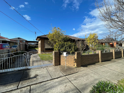 74 Wonganella Drive, Keilor East