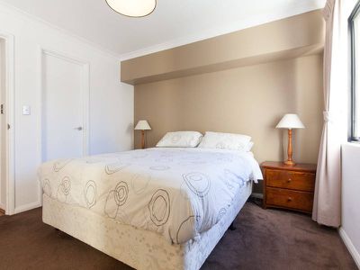 2 / 52 fitzgerald St, Northbridge