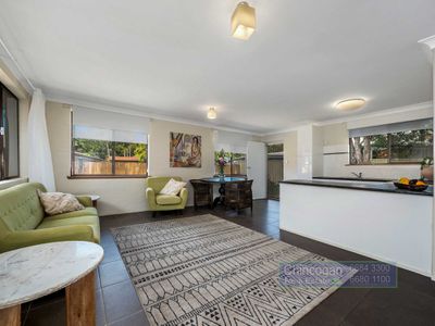 1 / 6 Boondoon Crescent, Ocean Shores