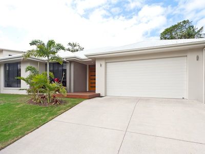 7 Palm Drive, Mooloolaba