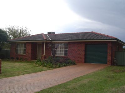 14 Murrumbidgee Place, Dubbo