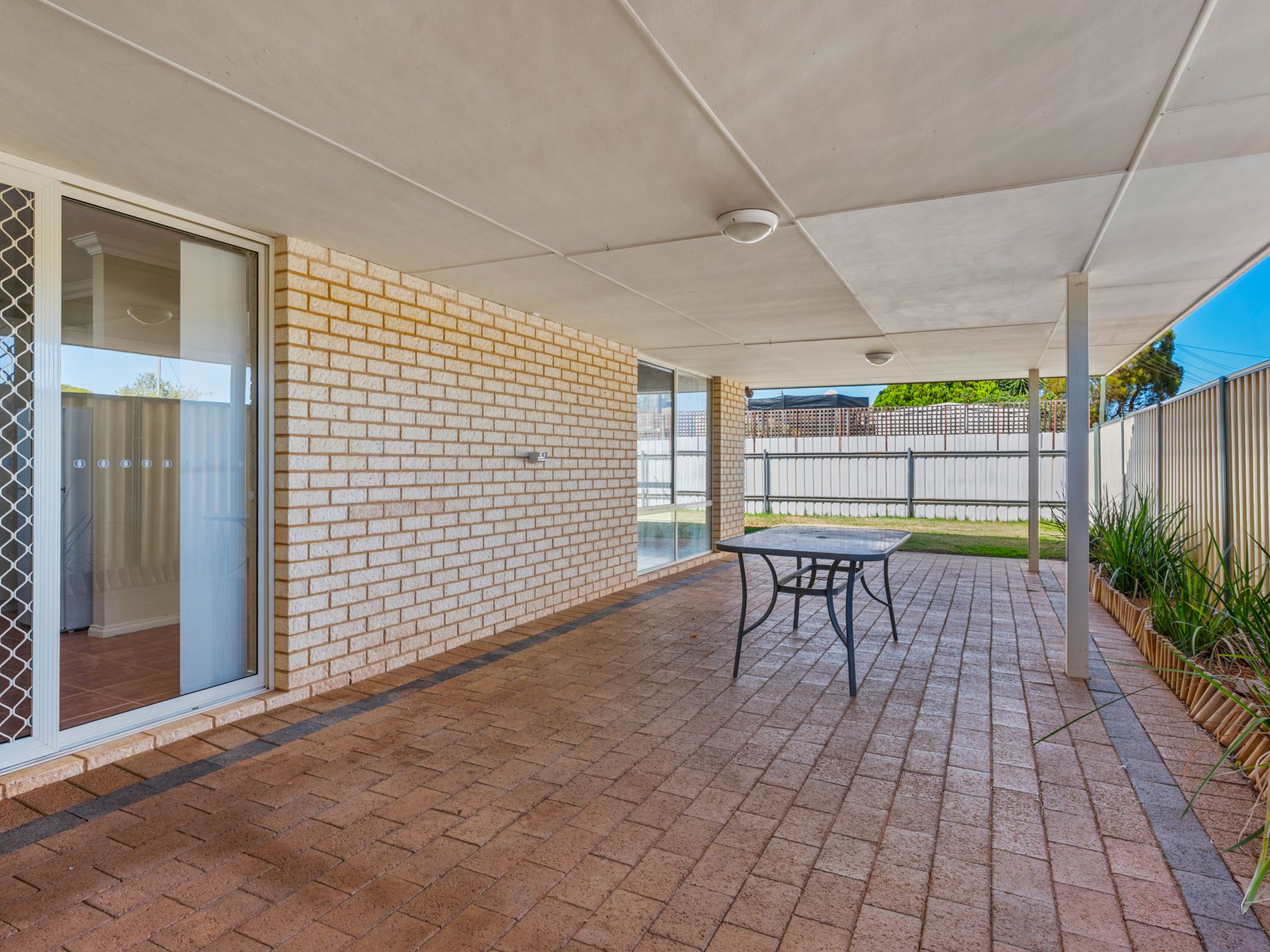 25 Cotter Street North , Hannans