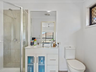 2 / 40 Peregrine Drive, Lowood