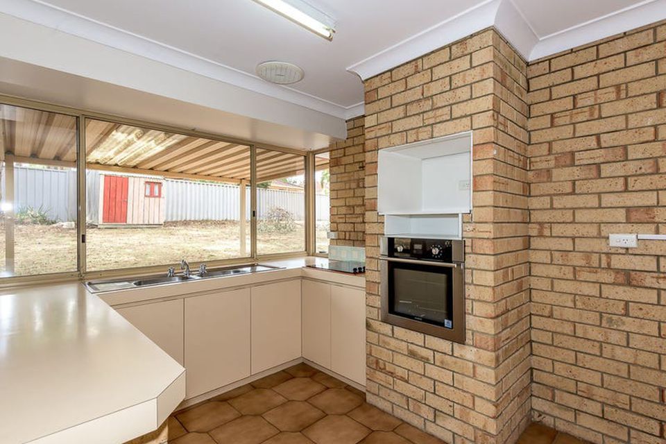 7 Wood Court , Leda
