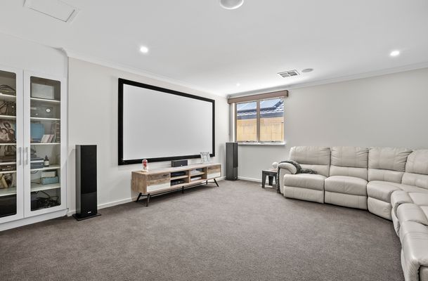 43 Holloways Ridge, Secret Harbour