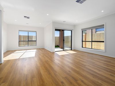 22 Cushion Way, Tarneit