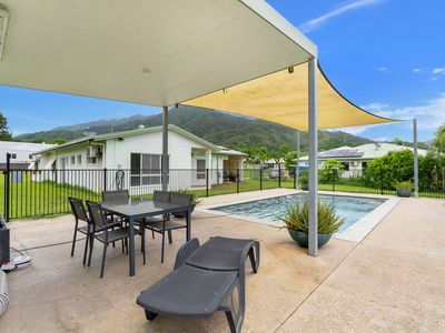 64B Harley Street, Kamerunga