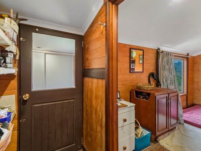 78D Davis Road, Jiggi