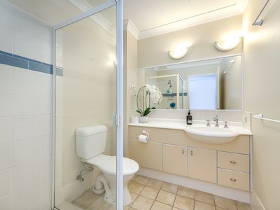 123 / 19 Santa Barbara Road, Hope Island