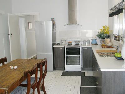 668 Barry Road, Neville