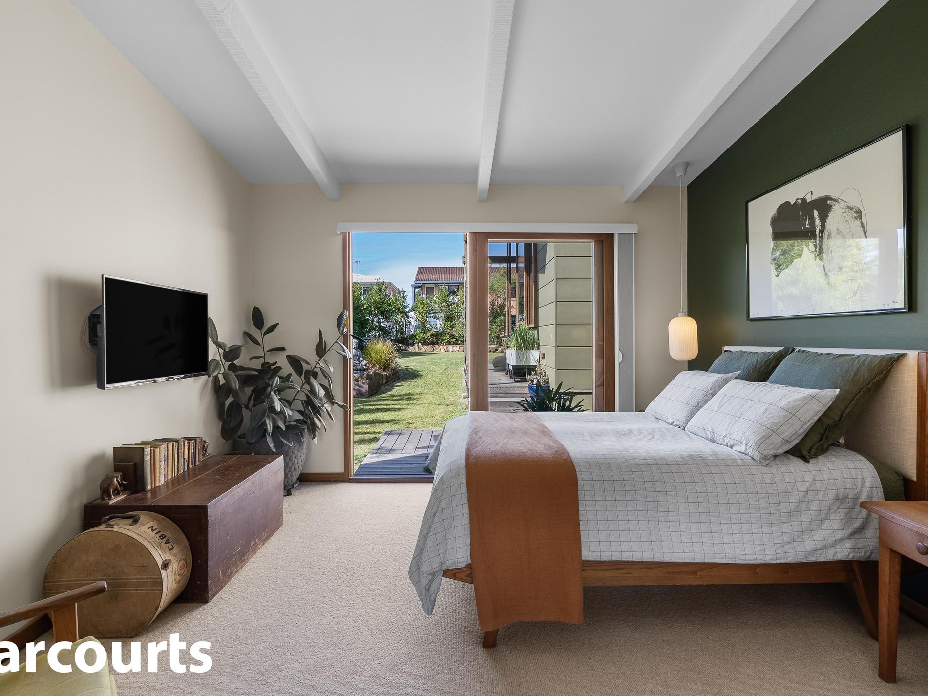 26 Ross Avenue, Narrawallee