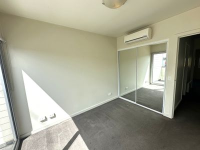 202 Como Pde East, Parkdale