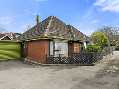 1 / 406 Fergusson Drive, Heretaunga