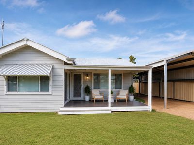 8 Ligar Street, Bundalong