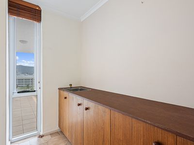 19 / 28 Cliff Road, Wollongong