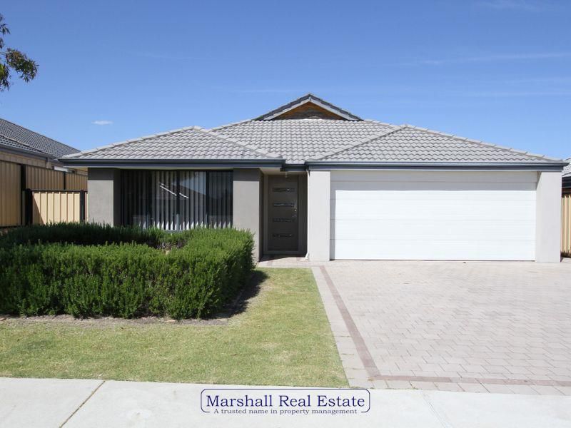 4 Strowan Pass, Carramar