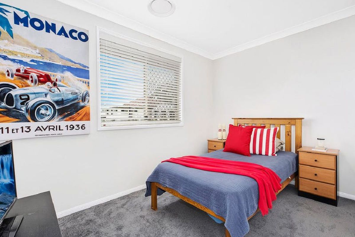 12 Scribbly Gum Crescent, Erina