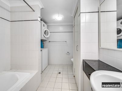 102 / 126 Mounts Bay Road, Perth