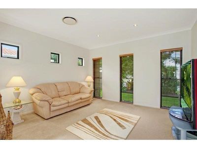 6 Riverbreeze Avenue, Noosa Waters