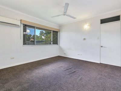 10 Menzies Court, Gray