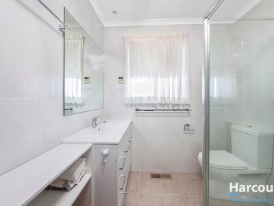 4 Lambie Place, Florey