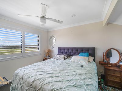 35 Hope Street, Red Head