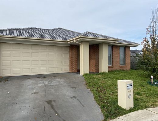 65 Macumba Drive Clyde North 