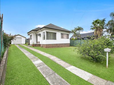 56 Tamplin Road, Guildford