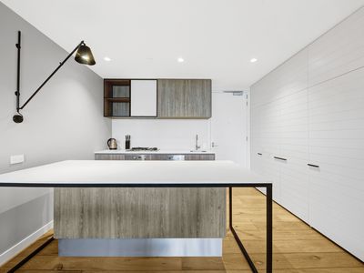 232 / 33 Quay Boulevard, Werribee South