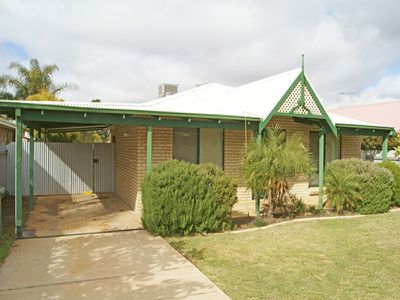 2 Downey Way, Kalgoorlie