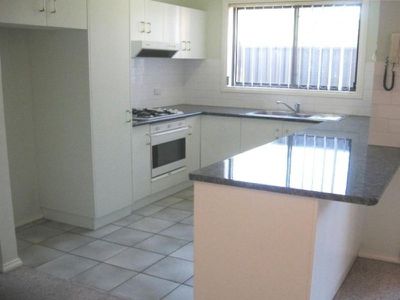 2 / 16 Cross Street, Corrimal
