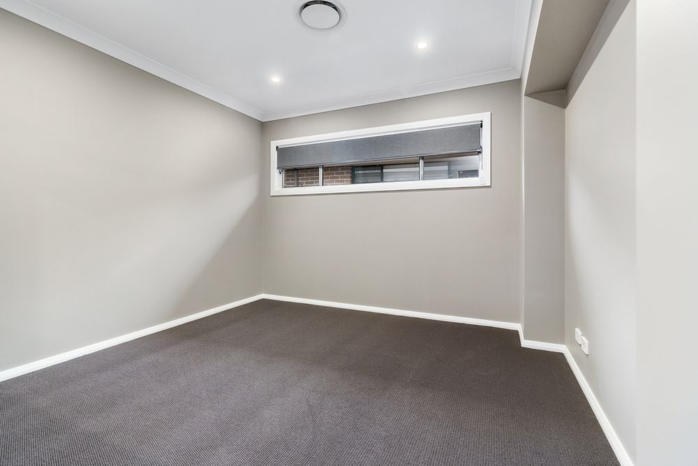 16 Silverleaf Lane, Moorebank