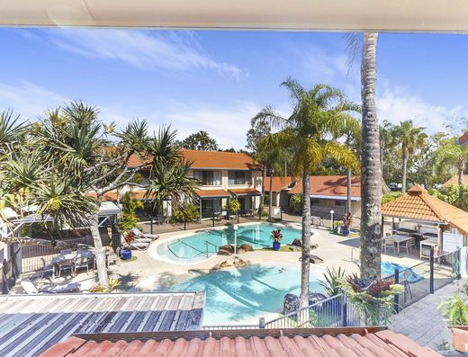 Relaxed Tropical Lifestyle in Noosaville image 14