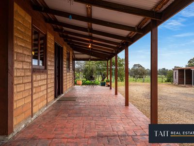 233 Braines Lane, Meadow Creek