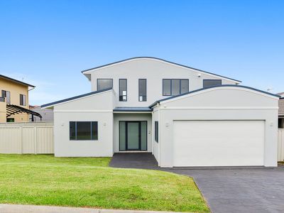 13 Hicks Terrace, Shell Cove