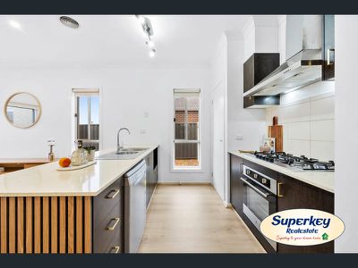 7 Woodlands Street, Tarneit