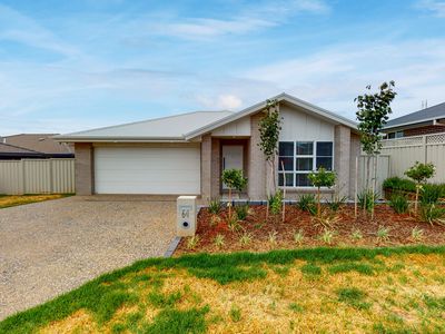 64 Champagne Drive, Dubbo