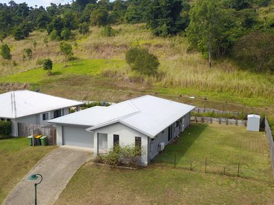 16 Companion Way, Cannonvale