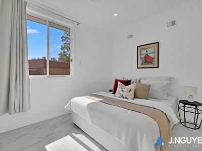 10 Links Avenue, Cabramatta