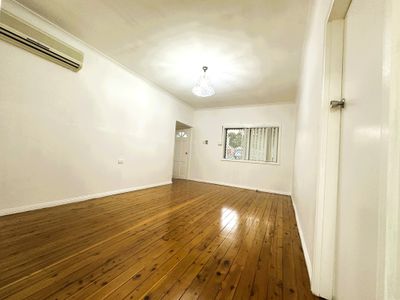 44 Wentworth St, Greenacre