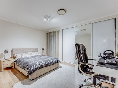 13 Carina Place, St Johns Park