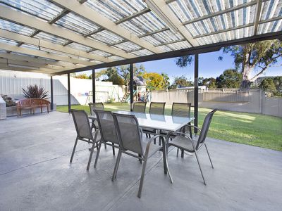 73 Thirroul Road, Kanahooka
