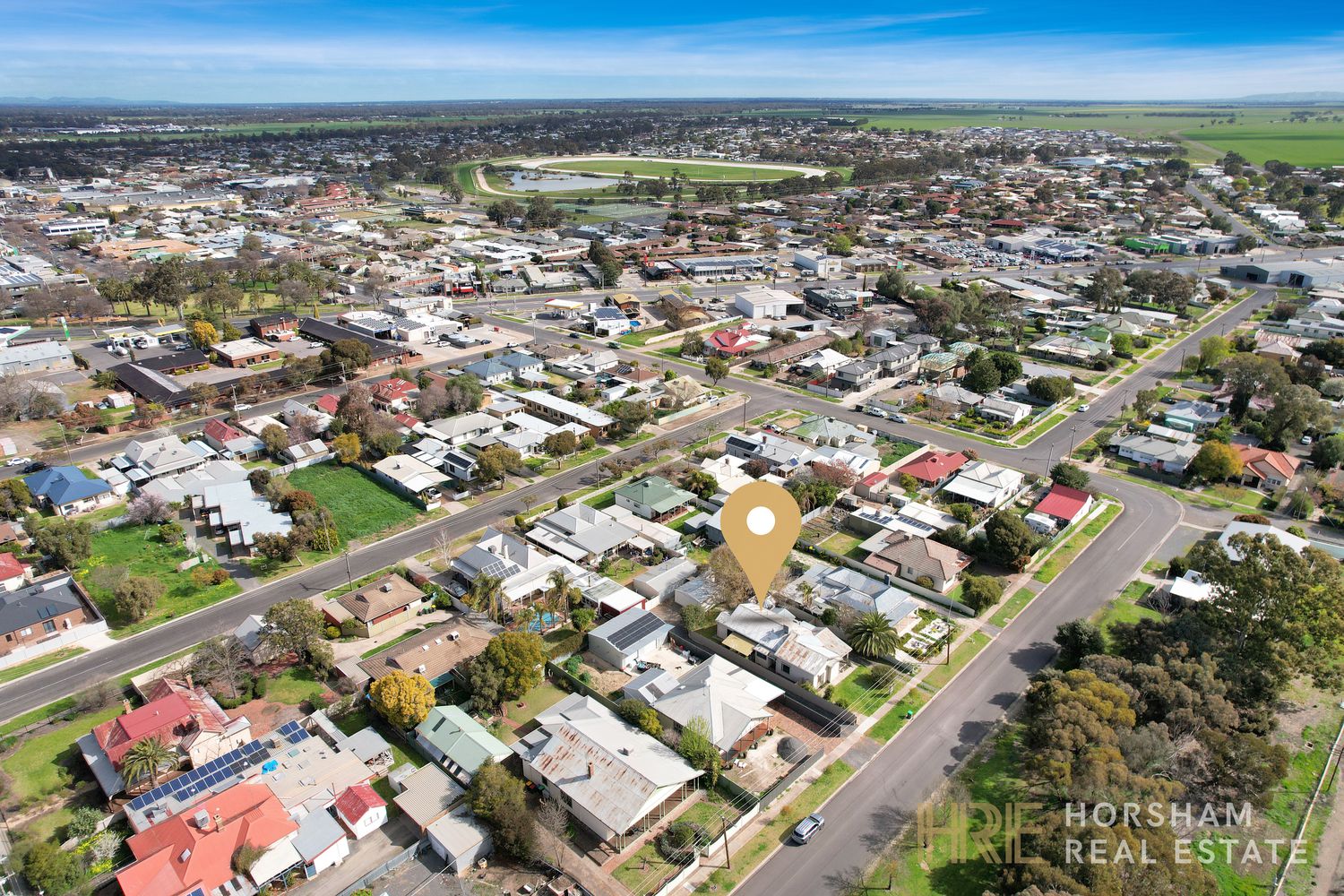 6 Railway Avenue, Horsham